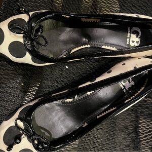 Gianni Bini Black and White Polka Dot Flats with Bow